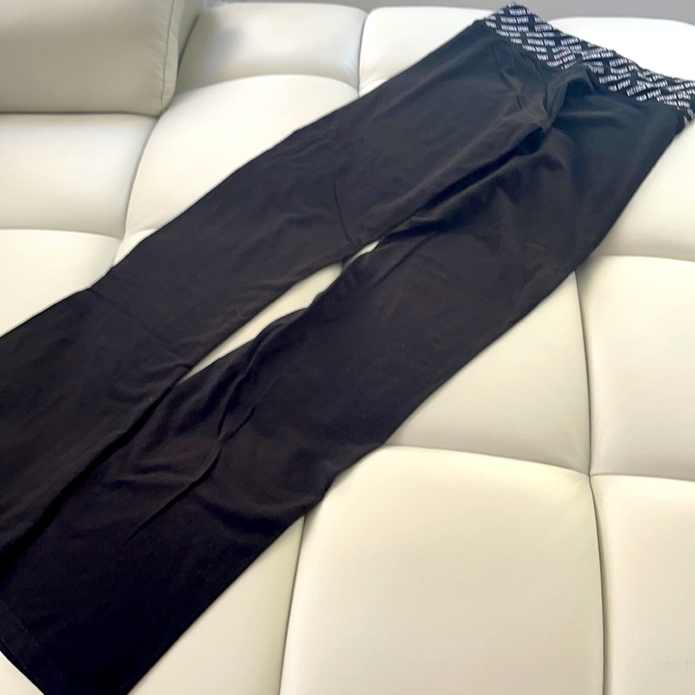 Victoria’s Secret Sport leggings, size S. NWOT - Picture 3 of 5